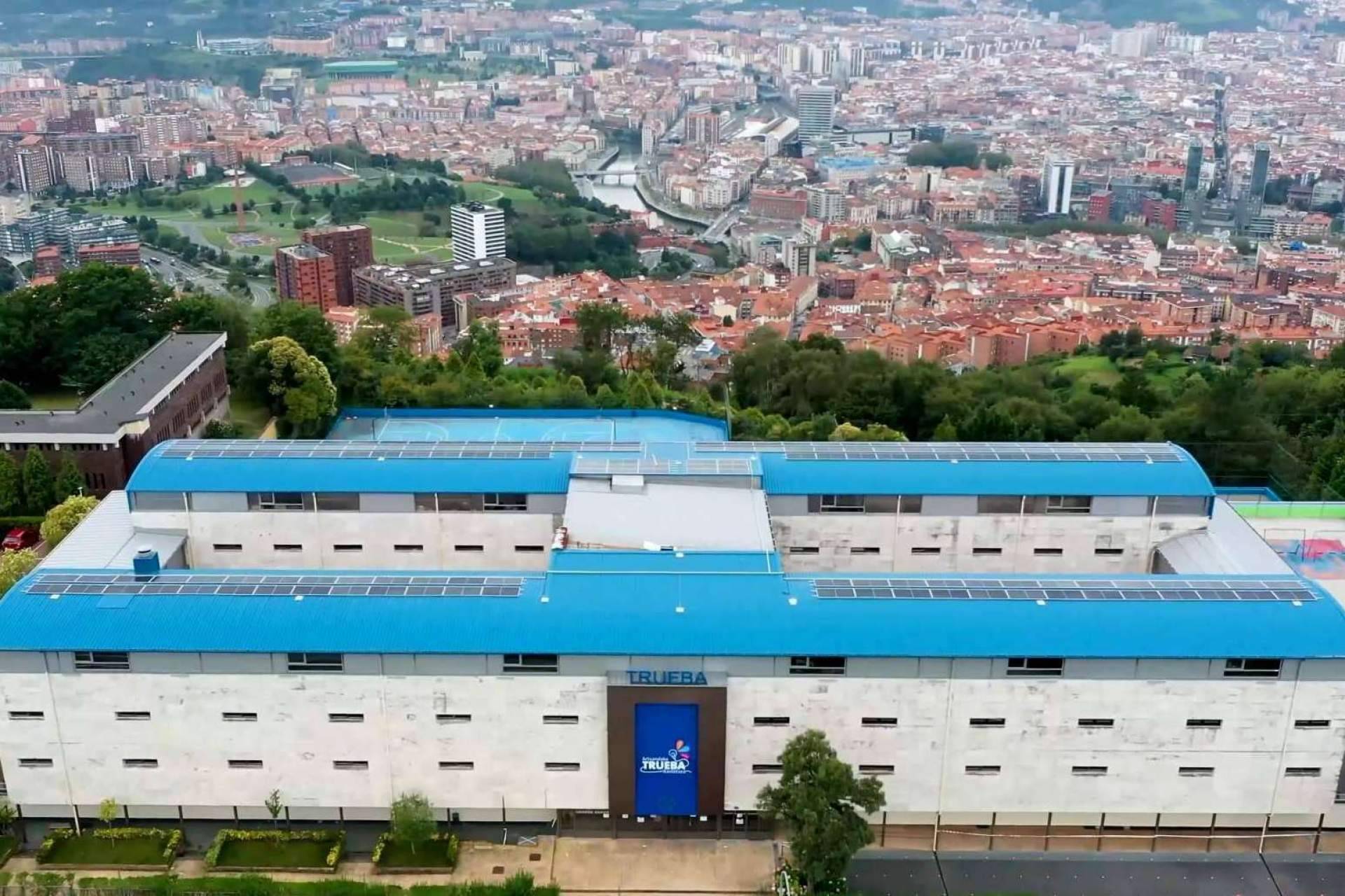 GREENKw ha llevado a cabo la mayor instalación de autoconsumo solar de un centro educativo en Bilbao