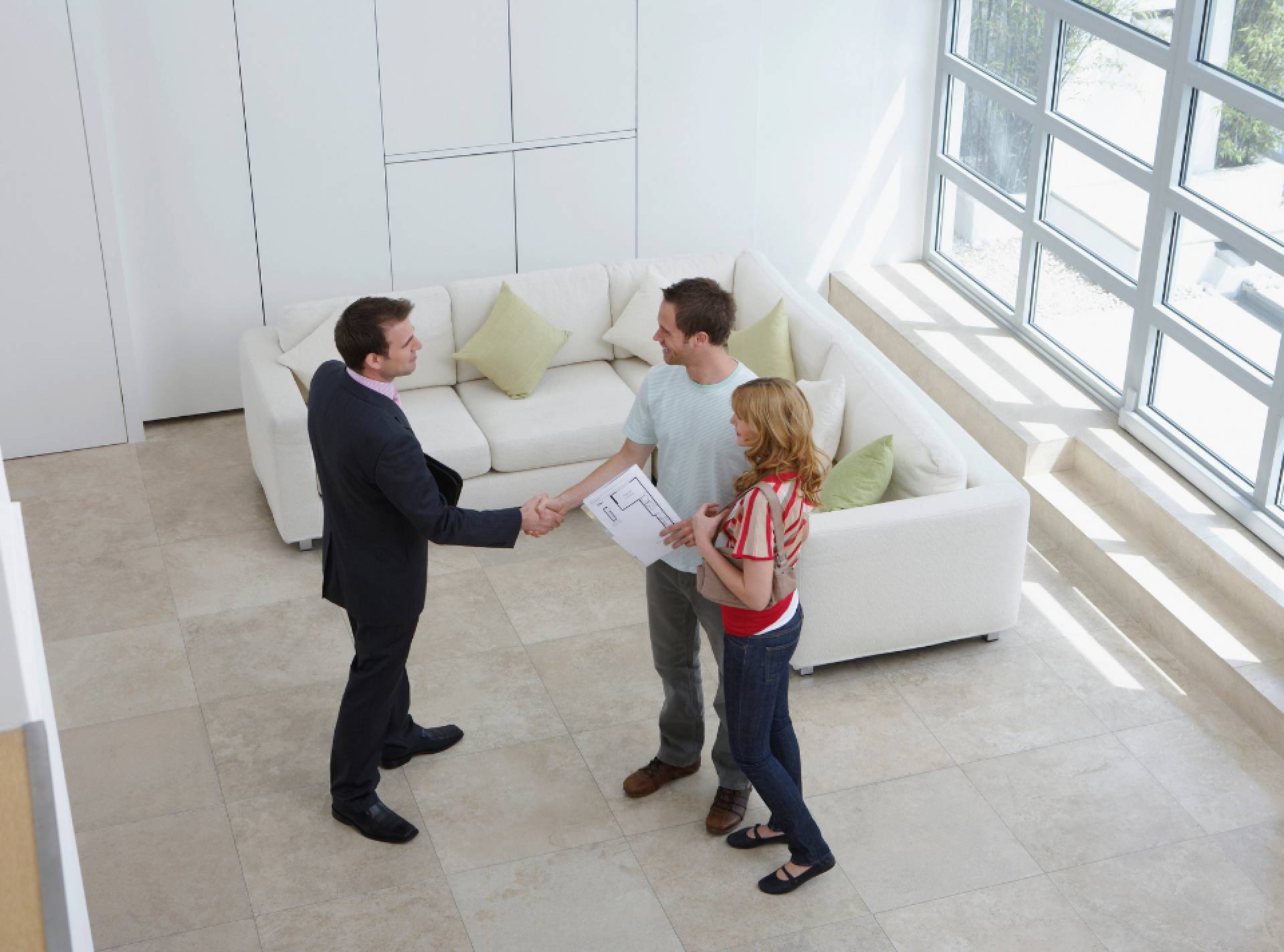 ¿Cuáles son las ventajas de vender la propiedad con una inmobiliaria? por Elba Invest Inmobiliaria