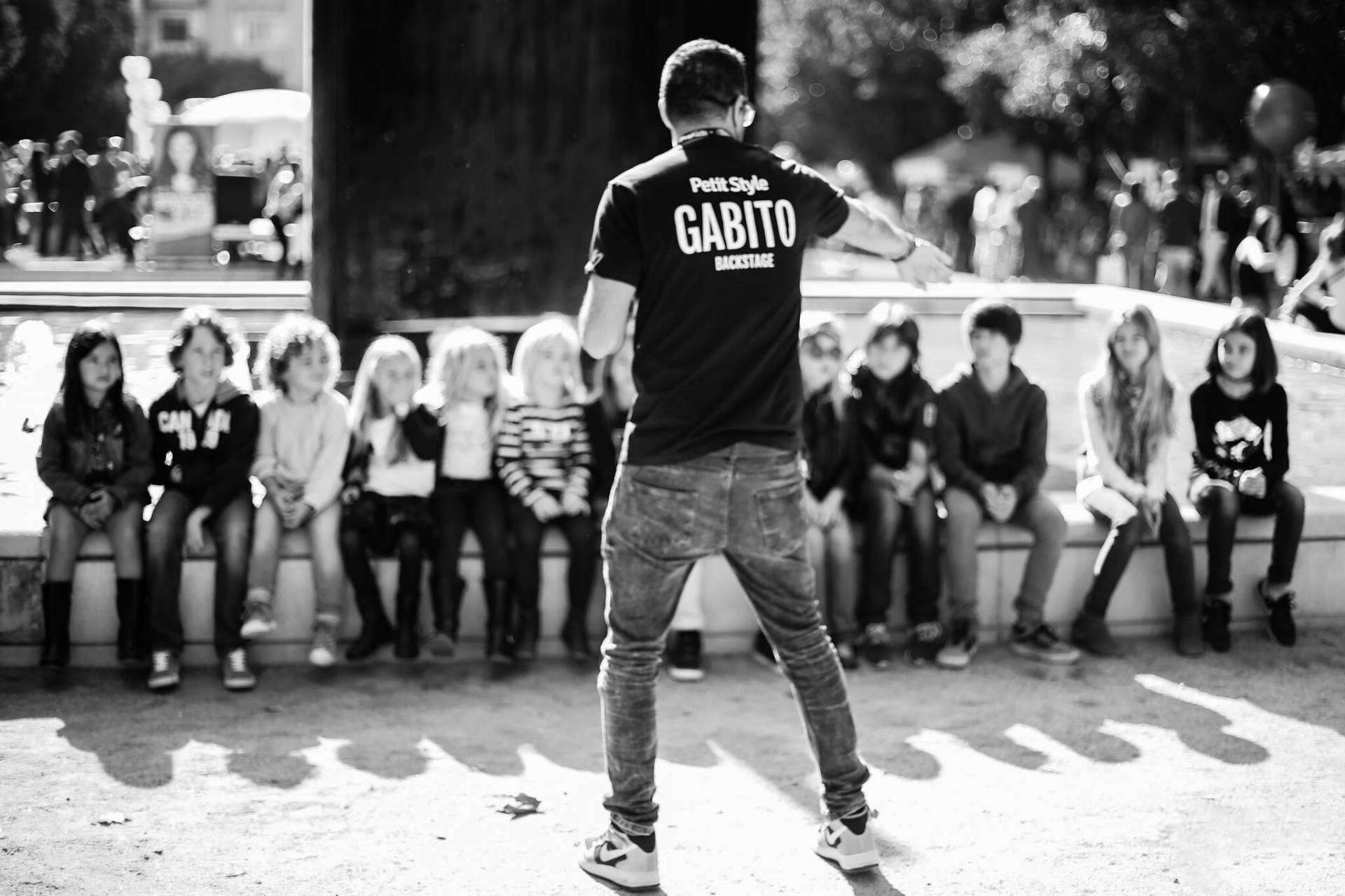 Gabito Rohh explica la situación de los niños modelos y los riegos del sector