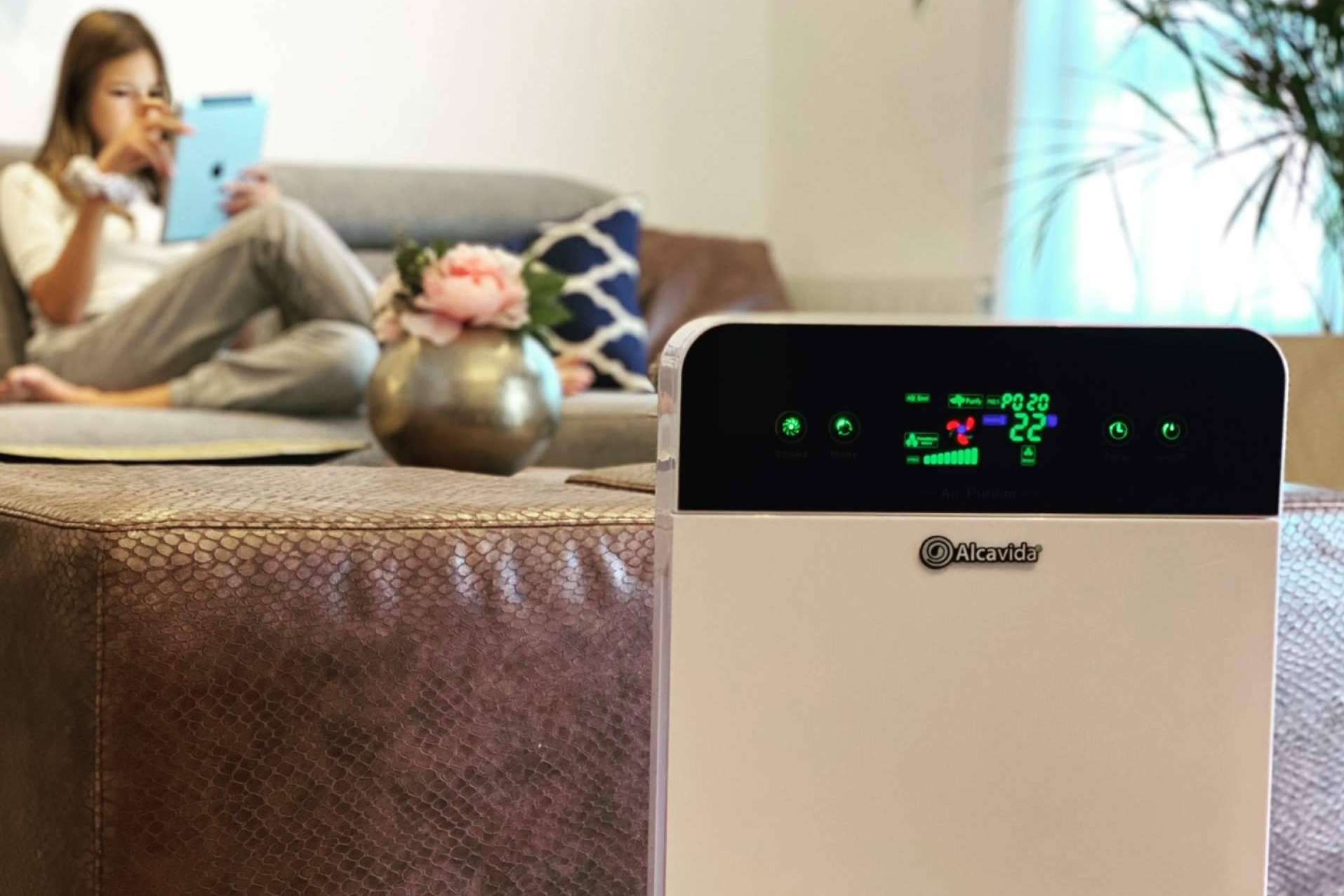 El nuevo purificador de aire Alcavida con filtro HEPA y luz ultravioleta