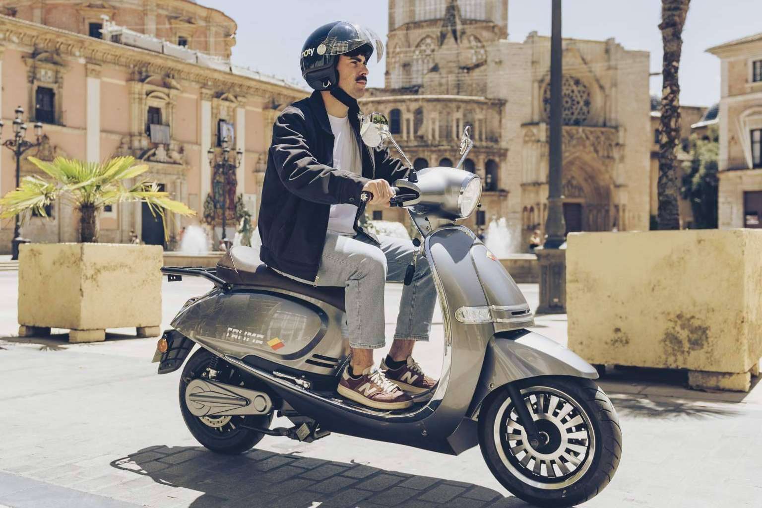 Las ventajas de desplazarse con las motos eléctricas de la empresa moty