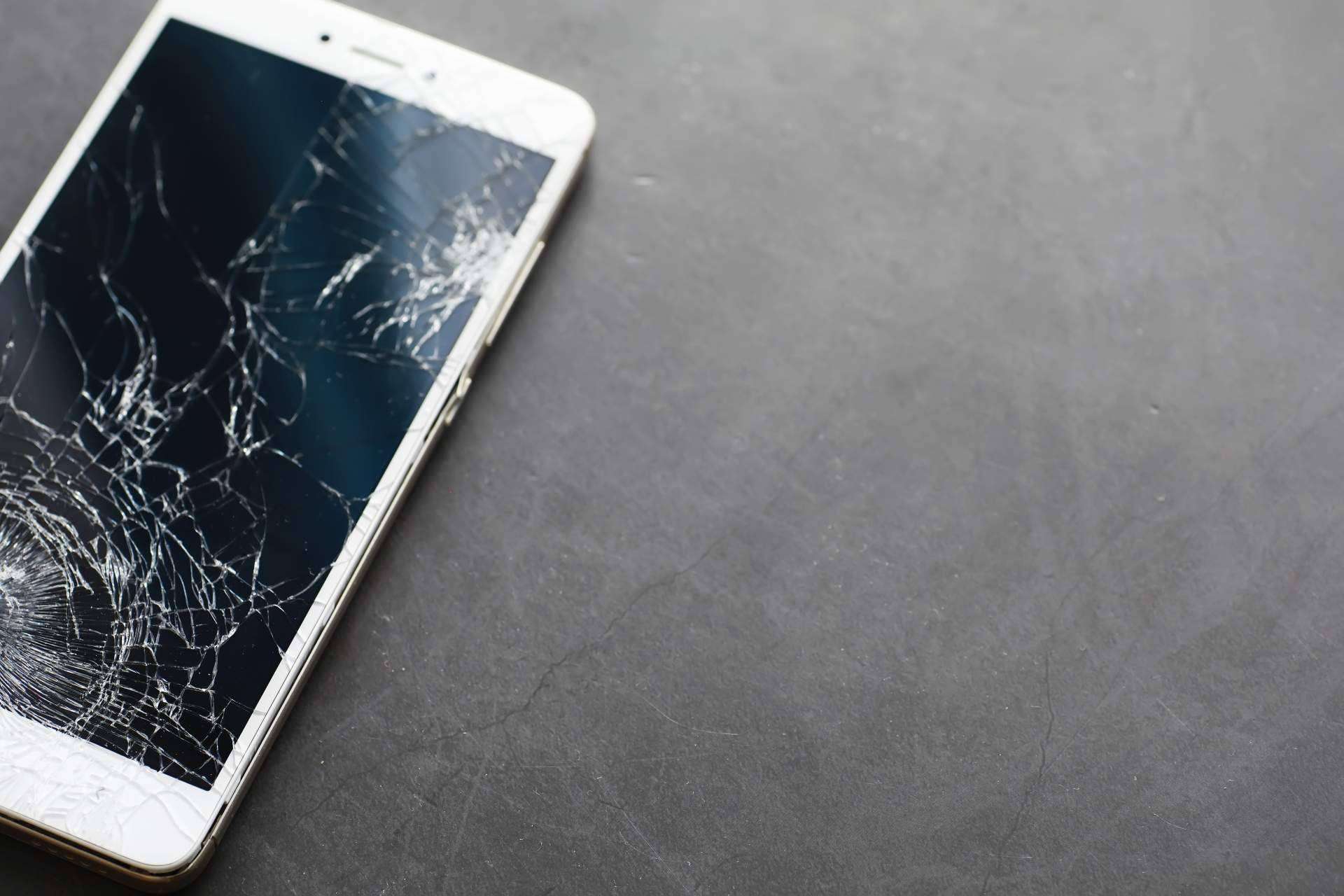 Repuestos Tic, empresa dedicada a reparar iPhone de cualquier modelo y vender repuestos iPhone