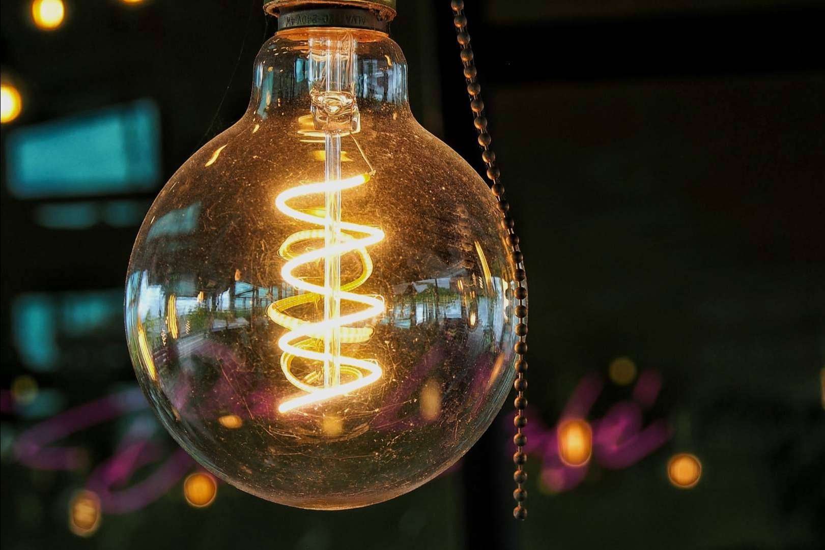 Los motivos del aumento del precio de la electricidad actual, por la empresa GSE Eficiencia Energética