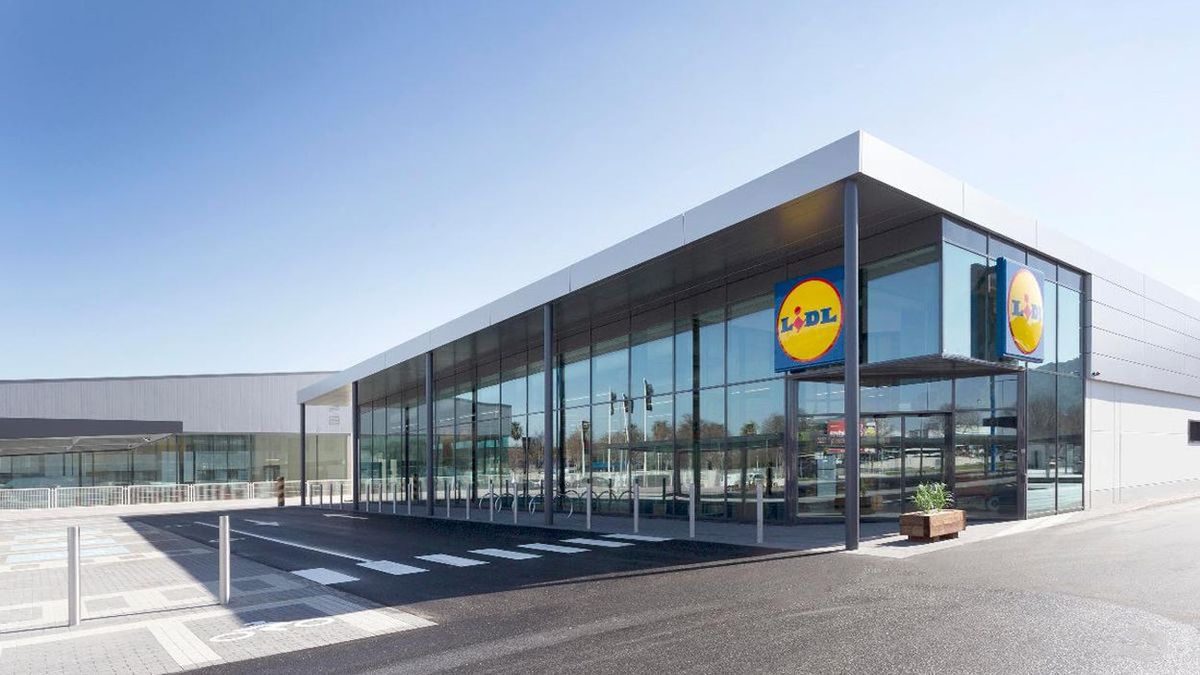 Lidl rebaja a 17,99 euros el producto que sirve como asiento y almacén