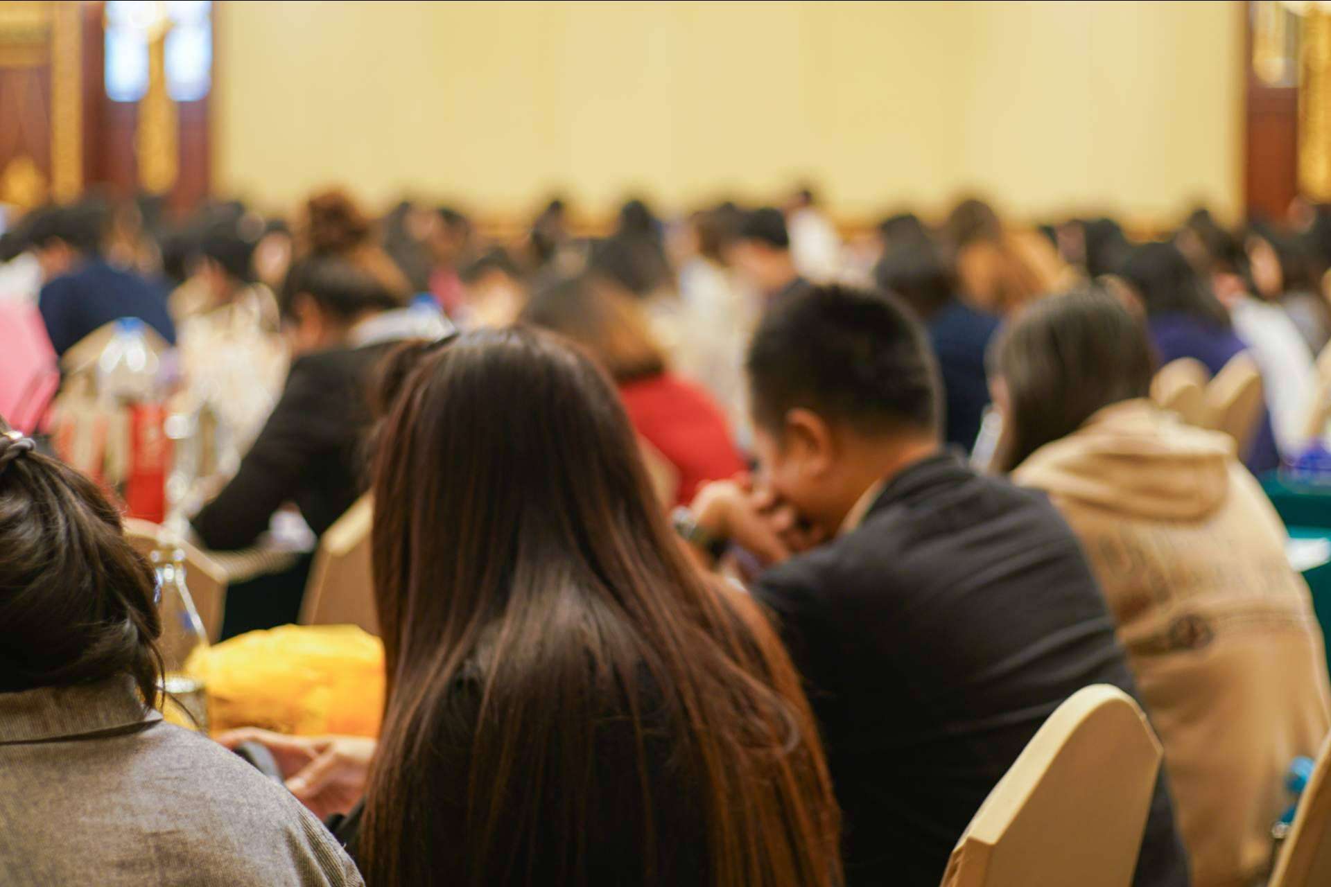 Kopernico Eventos ofrece eventos híbridos que combinan la modalidad virtual con la presencial