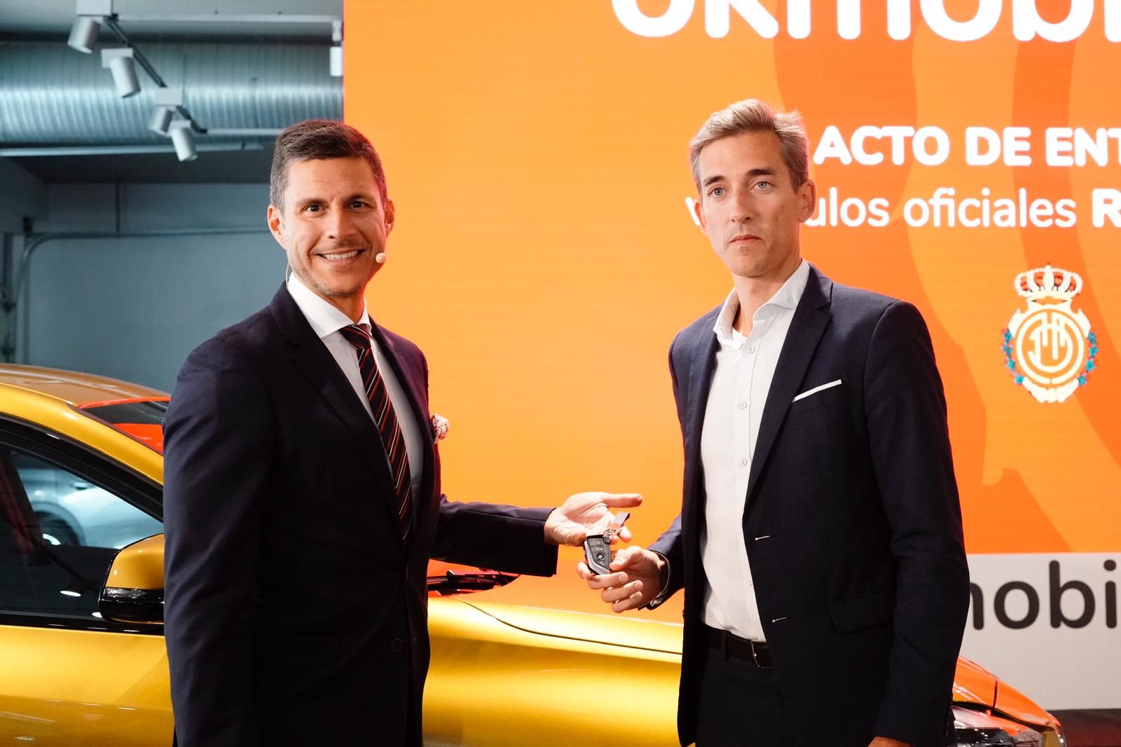 OK Mobility entrega los vehículos oficiales al Real Mallorca