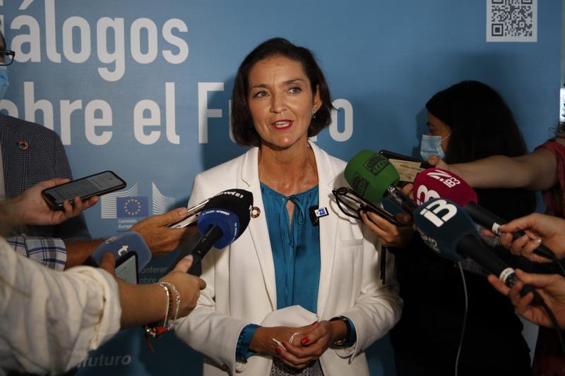 Maroto asegura que «la temporada turística se va a alargar» en Baleares