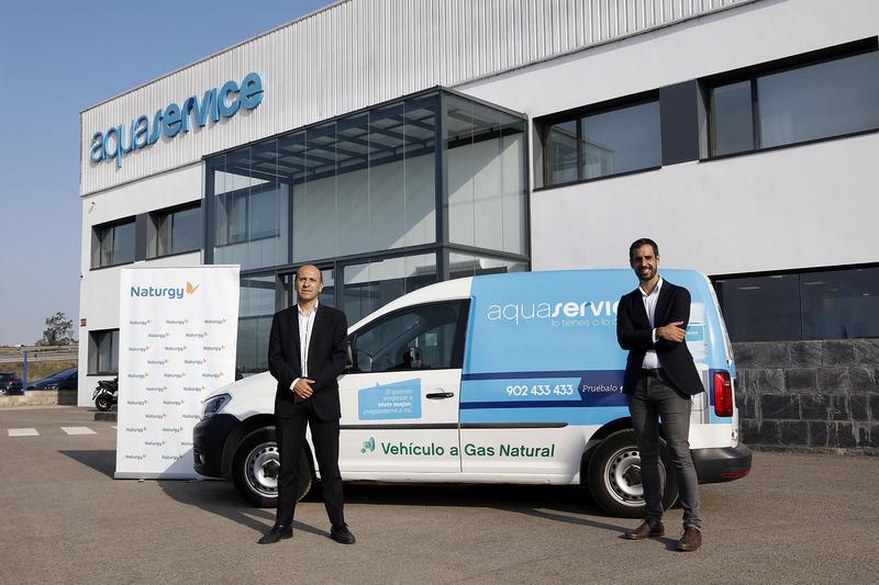 Aquaservice firma un acuerdo con Naturgy para alimentar su flota de vehículos con biometano