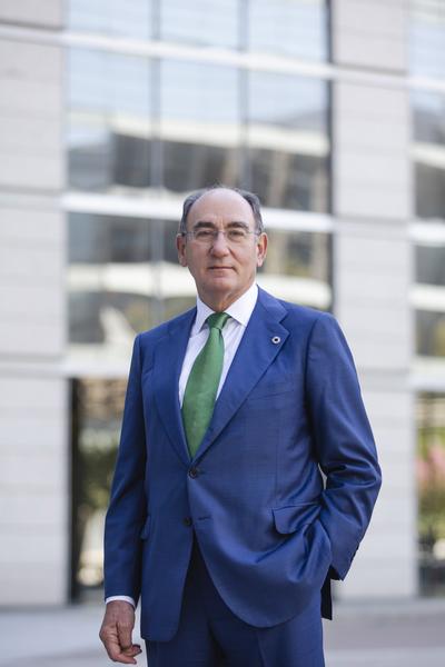 Iberdrola gana 2.408 millones, un 10,2% menos, por precios de energía, impuestos y menores extraordinarios
