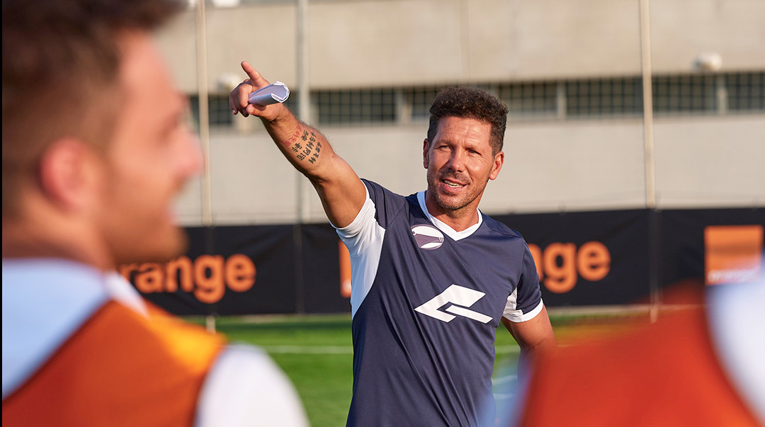 Orange maniobra con el fútbol: cómo hacerle hueco y explicar su compra