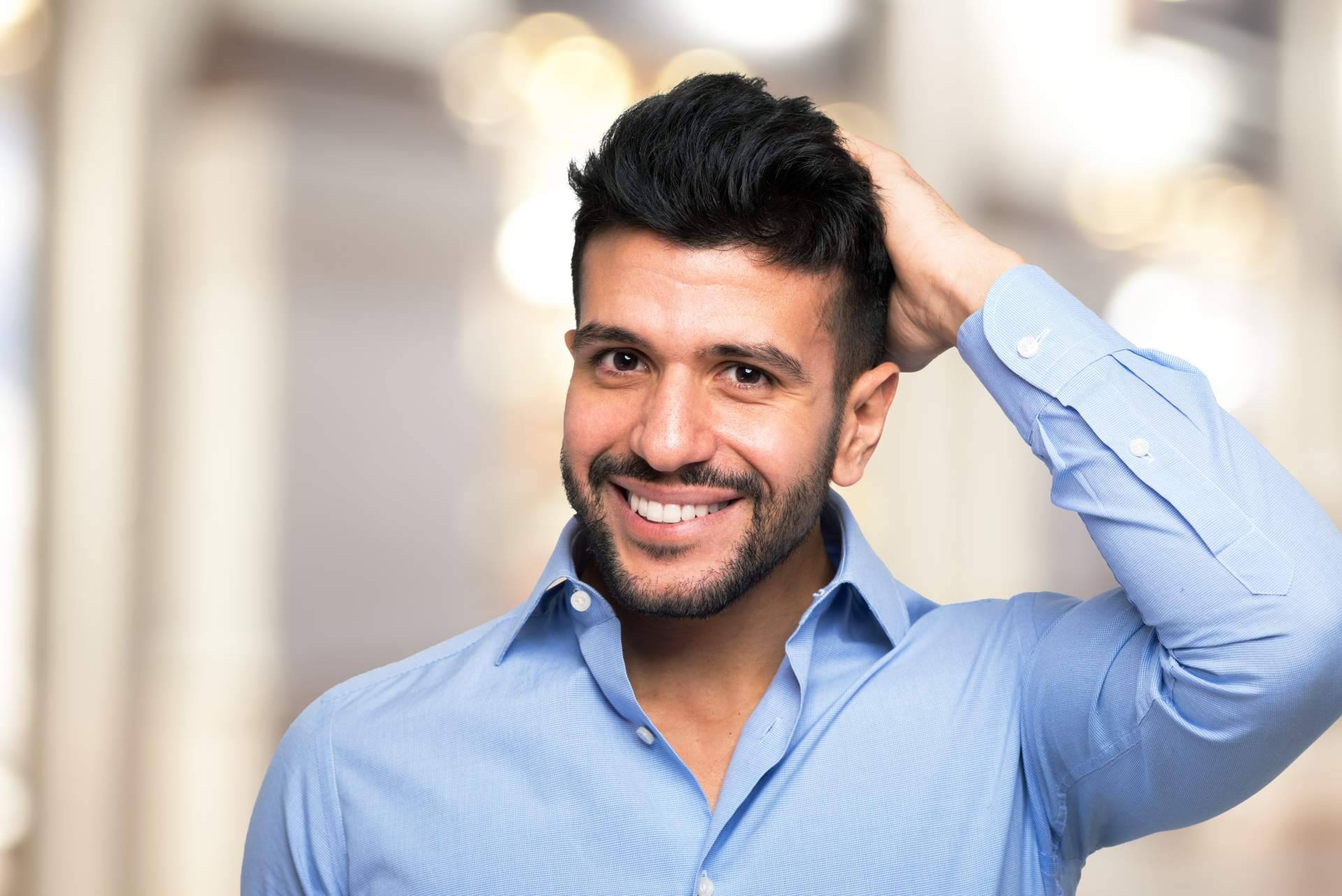 Los tratamientos de CharoConector Healthy Style para el pelo quebradizo y encrespado