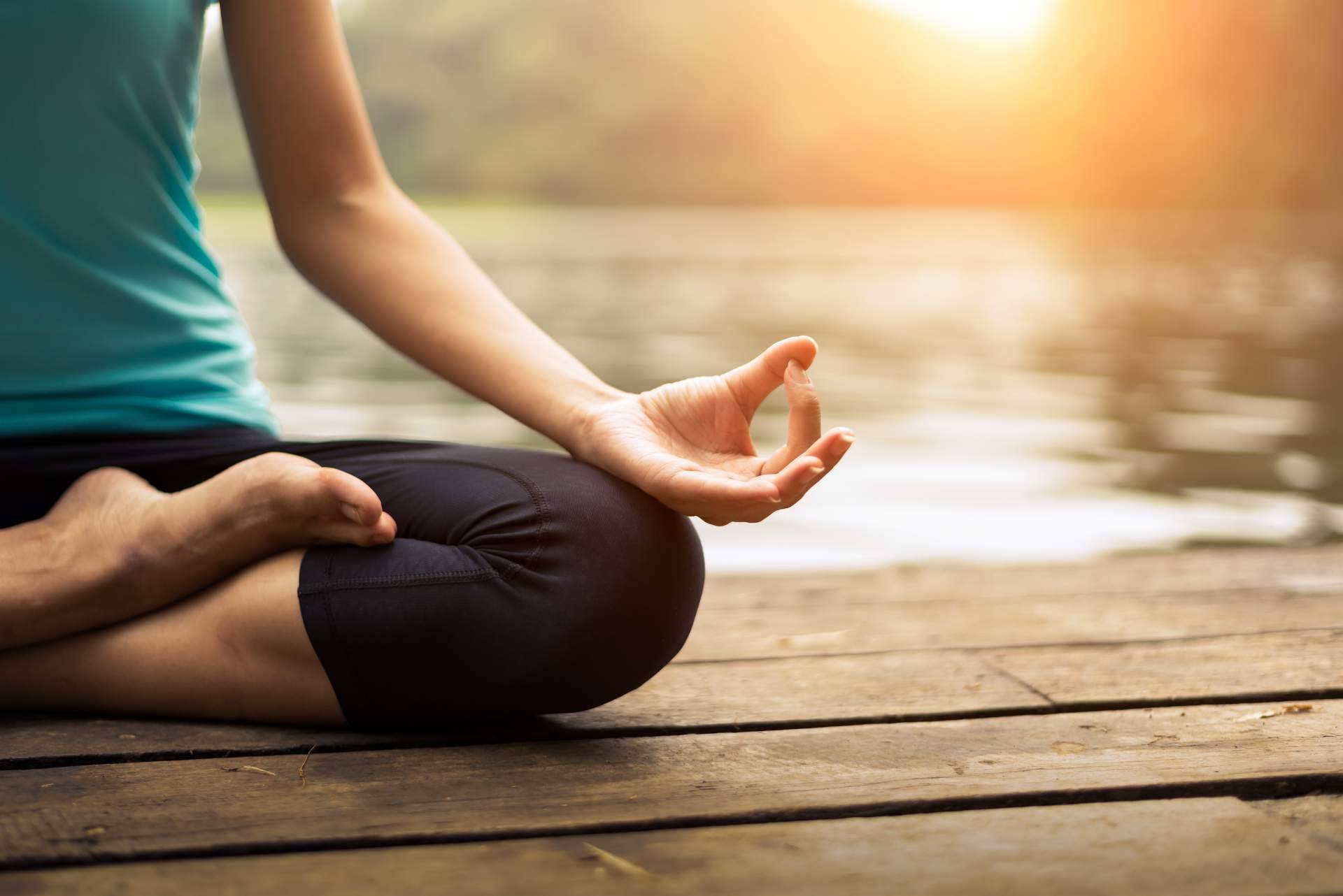 Ren Coach realiza clases de yoga en Malasaña con un trato completamente personalizado y adecuado a las necesidades de cada alumno