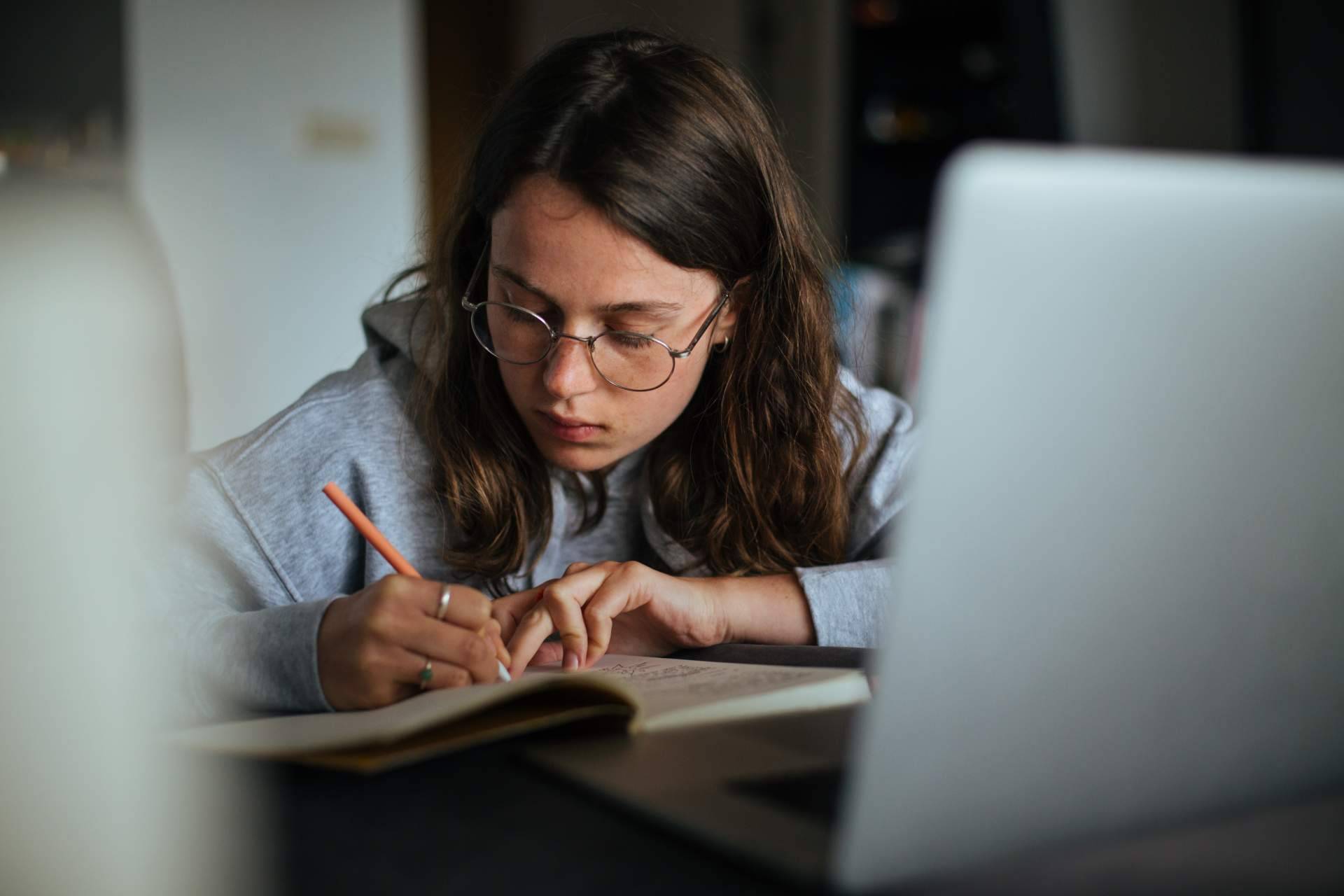 Mediterránea Business School, la escuela de negocios que imparte cursos superiores privados de manera online
