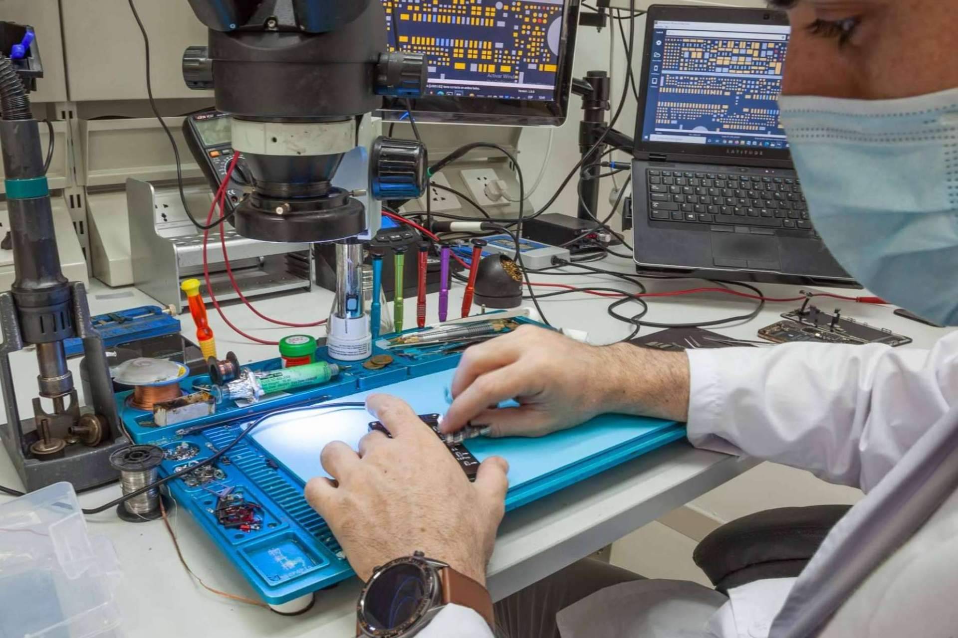 Las reparaciones de iPhone de AlexPhone incorporan componentes de máxima calidad