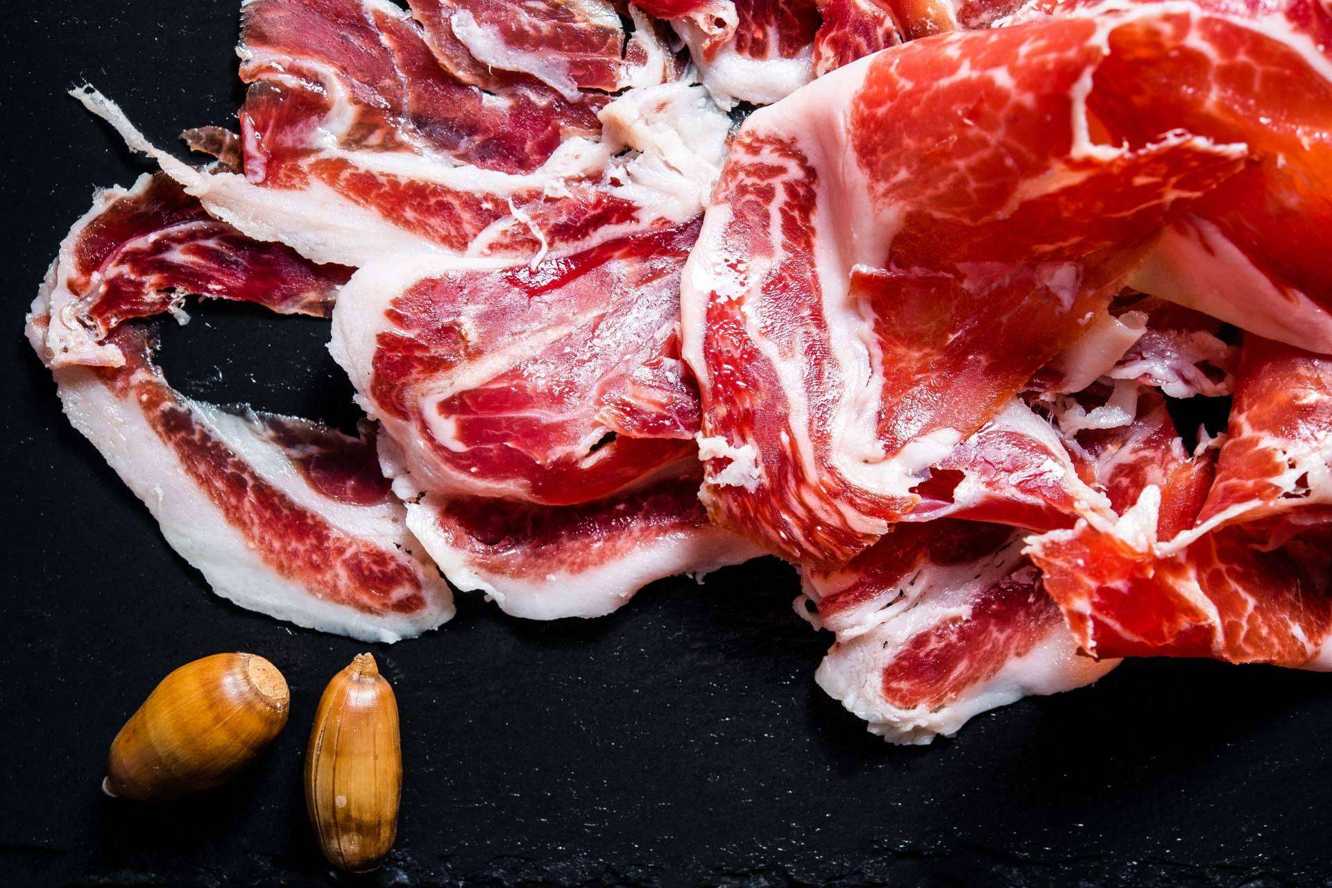 El jamón de bellota 100% ibérico de Mundo Ibéricos a Domicilio es una fuente de beneficios para la salud