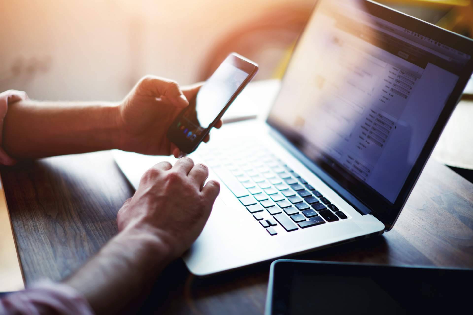 Las ventajas de los servicios para eliminar contenido de Facebook o Instagram de Remove Group