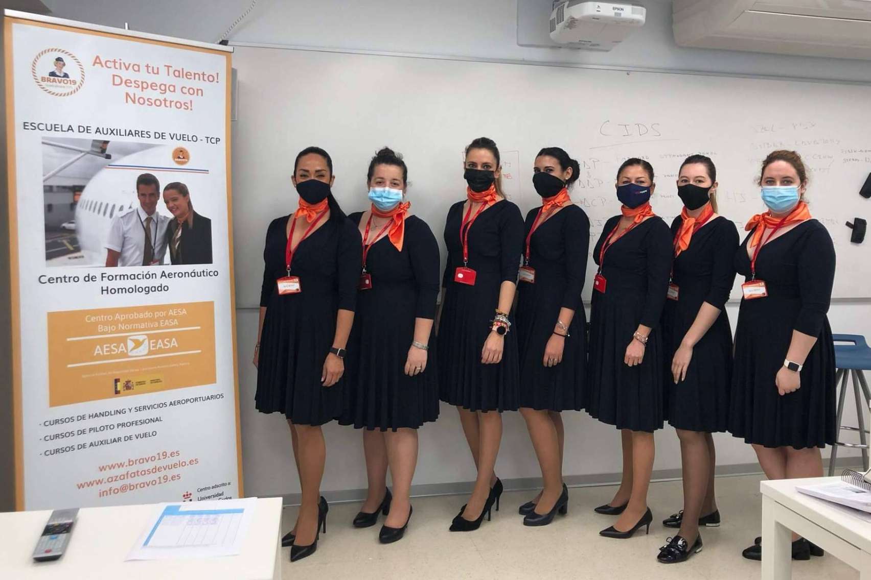 Obtener el título de auxiliar de vuelo con la formación en Madrid de BRAVO19