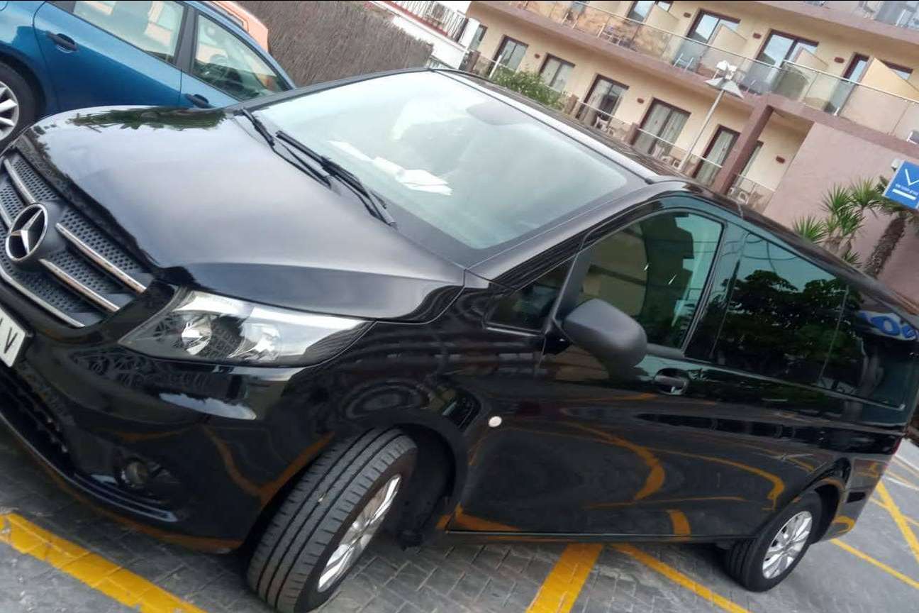 Taxi Málaga Airport Charly transfer 24 hours, las ventajas de servicios de taxi en Málaga