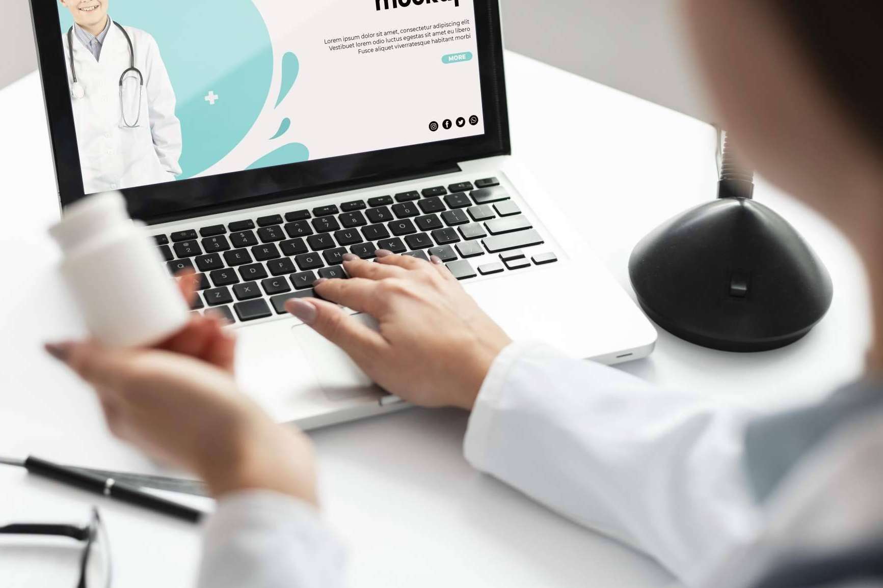 Fulcri es especialista en el desarrollo de software en entorno web dedicado al mundo de la comunicación, el marketing y la fidelización para farmacias