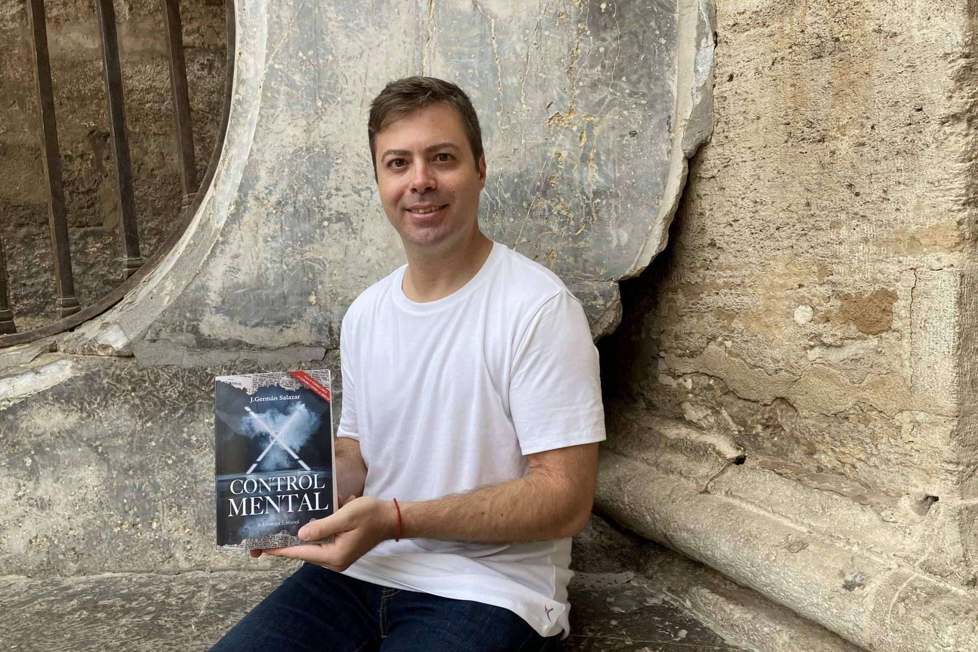 X Control Mental de Germán Salazar es una novela de misterio que ha sido todo un éxito de ventas en Amazon España y Kindle