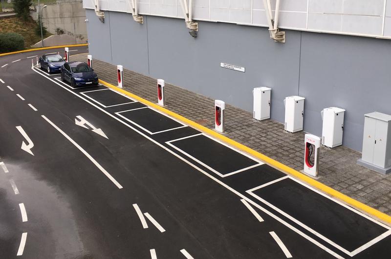 Solo uno de cada nueve puntos de recarga en la UE para vehículos eléctricos es un cargador rápido