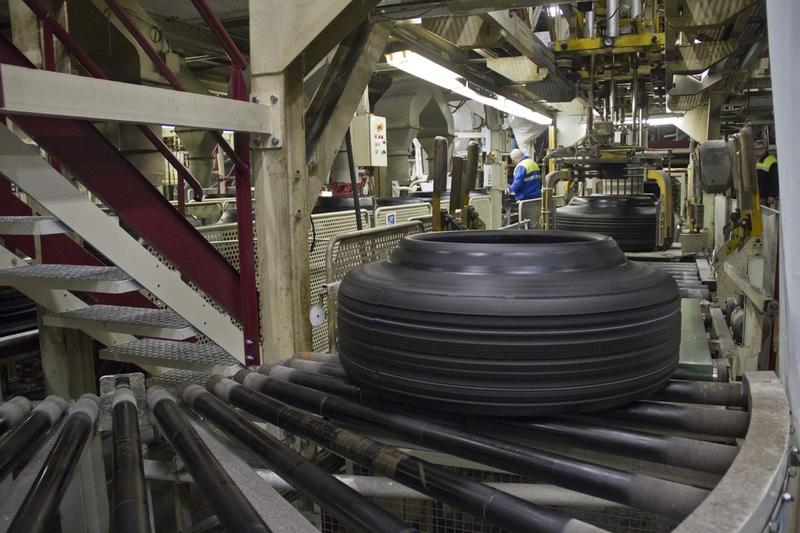 Michelin parará la producción en noviembre en la planta de Valladolid