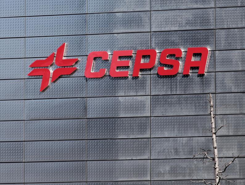 Cepsa obtuvo un beneficio de 498 M€ hasta septiembre, frente a pérdidas de hace un año
