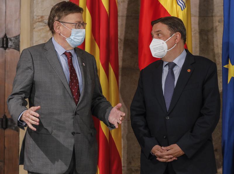 Planas aboga por un acuerdo en la cadena de lácteos y avisa de que se actuará si se «viola» la ley