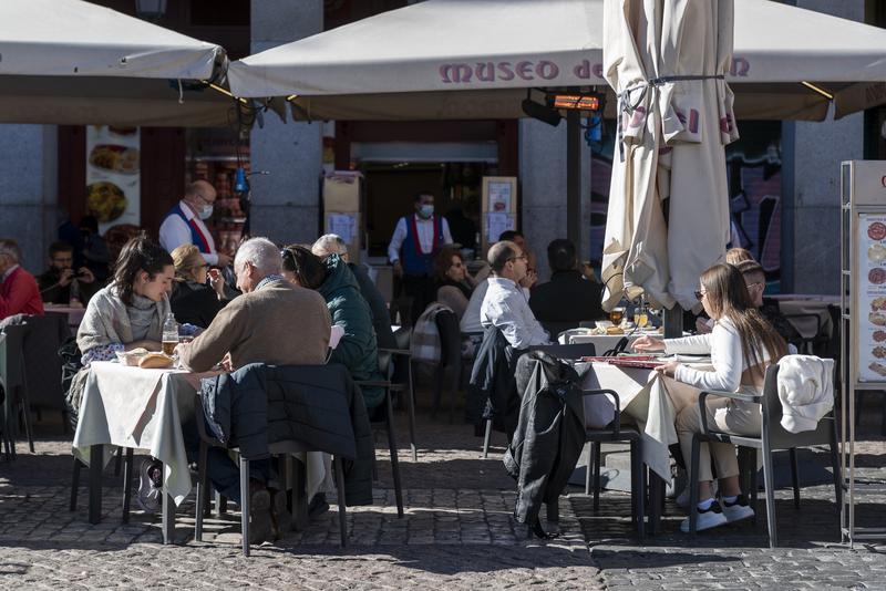 La restauración organizada dice que no ha subido precios, pero no lo descarta de seguir el alza de costes