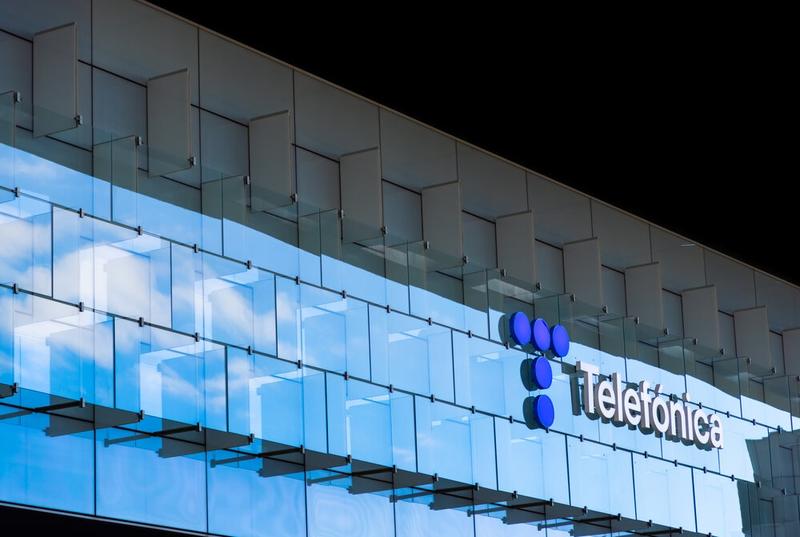 Telefónica modernizará las infraestructuras de comunicaciones del grupo textil SMCP