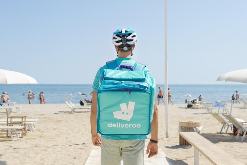 Deliveroo abandona este lunes España tras seis años de actividad sin lograr sus objetivos económicos