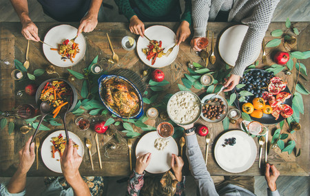 Es importante organizar la cena con antelación