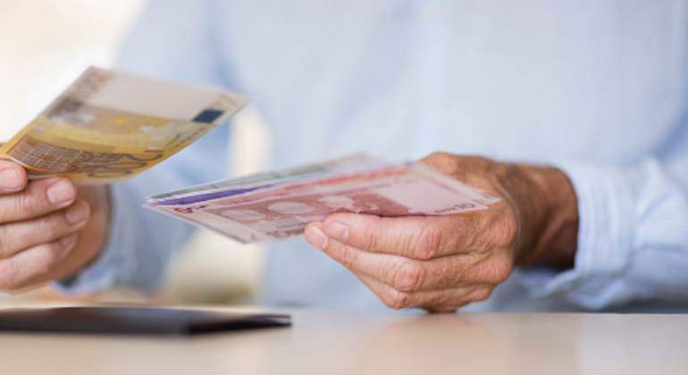 Así queda la pensión mínima del autónomo para 2022 1 Merca2.es Un sistema de pensiones con topes a la alza y a la baja
