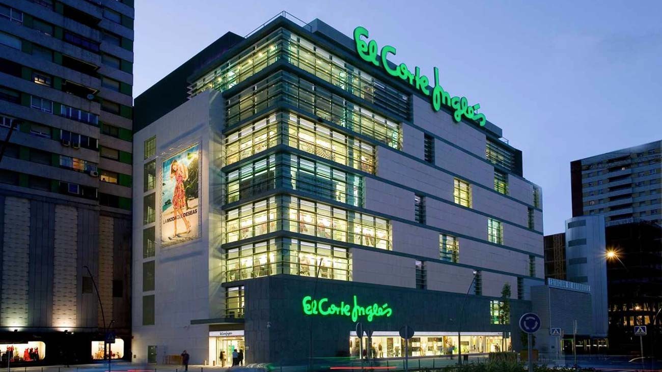 Vaqueros chulísimos de El Corte Inglés que dan mil vueltas a Zara y Mango en precio