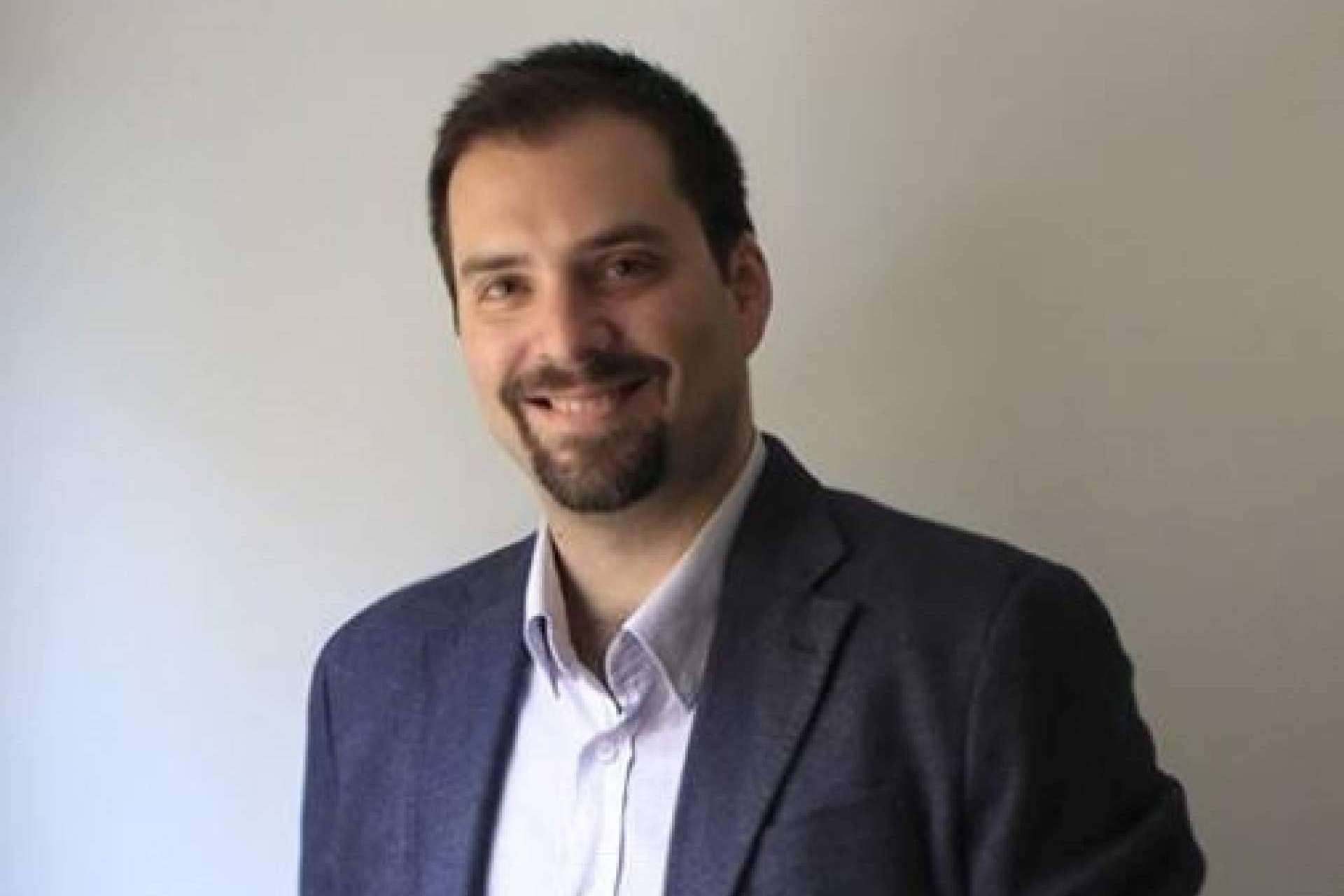 Impulsar el crecimiento de un negocio online mediante los infoproductos y la asesoría del experto en marketing digital Francisco Rubio