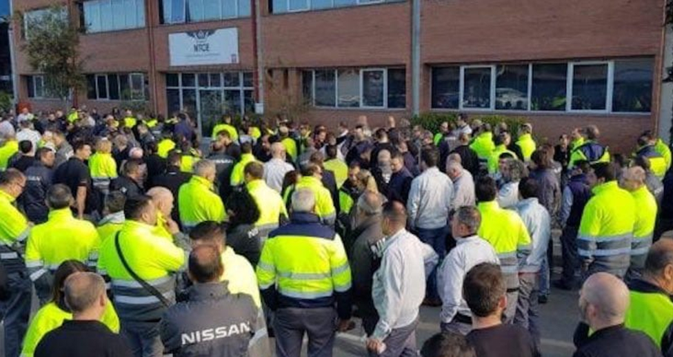 La impaciencia desborda la mesa de Nissan