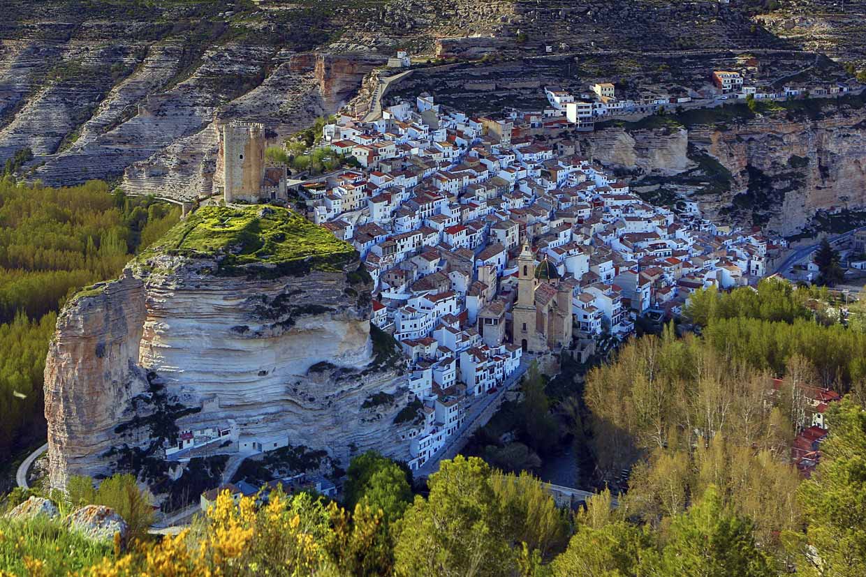 Diez pueblos bonitos de montaña que puedes visitar sin salir de España