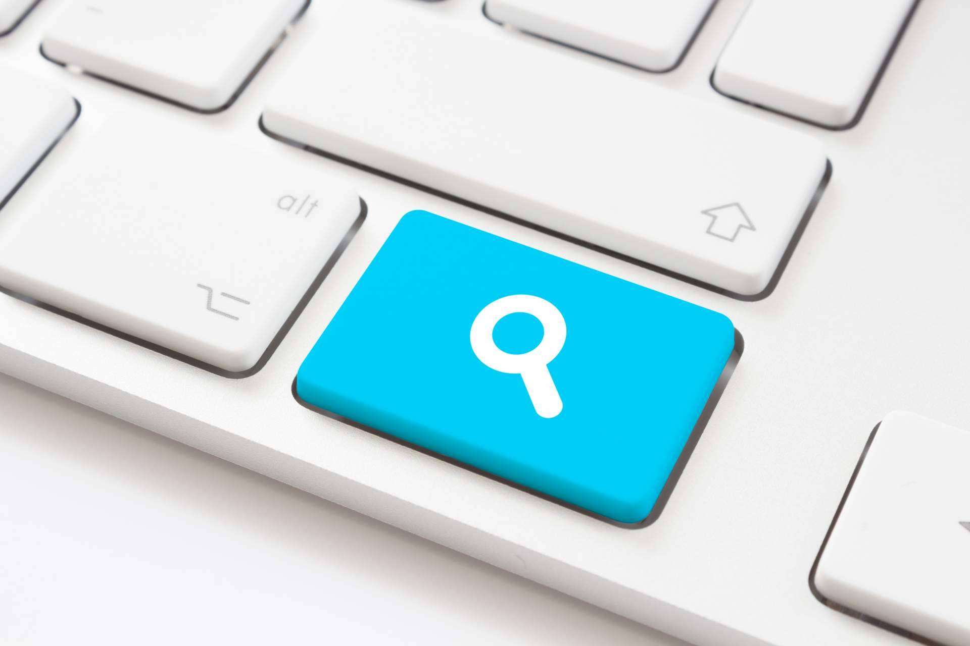 Destacar en internet gracias al posicionamiento SEO y SEM de Gema Lázaro