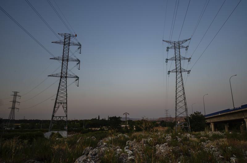 El precio de la luz caerá este jueves casi un 11%