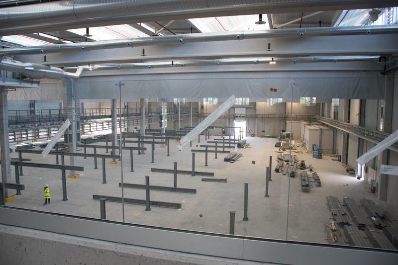 Correos prepara un centro logístico internacional en Barajas tras invertir 14 millones de euros