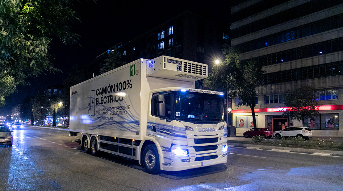 Mercadona inicia una prueba con un nuevo camión 100% eléctrico y libre de emisiones GEI, PM y NOx