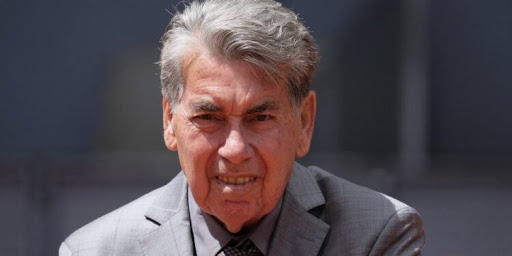 Manolo Santana en los ultimos anos Merca2.es