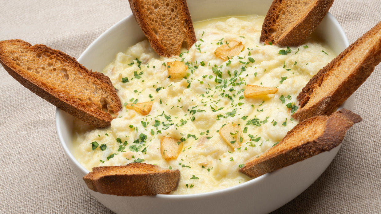 Cómo hacer una brandada de bacalao de escándalo con tres ingredientes
