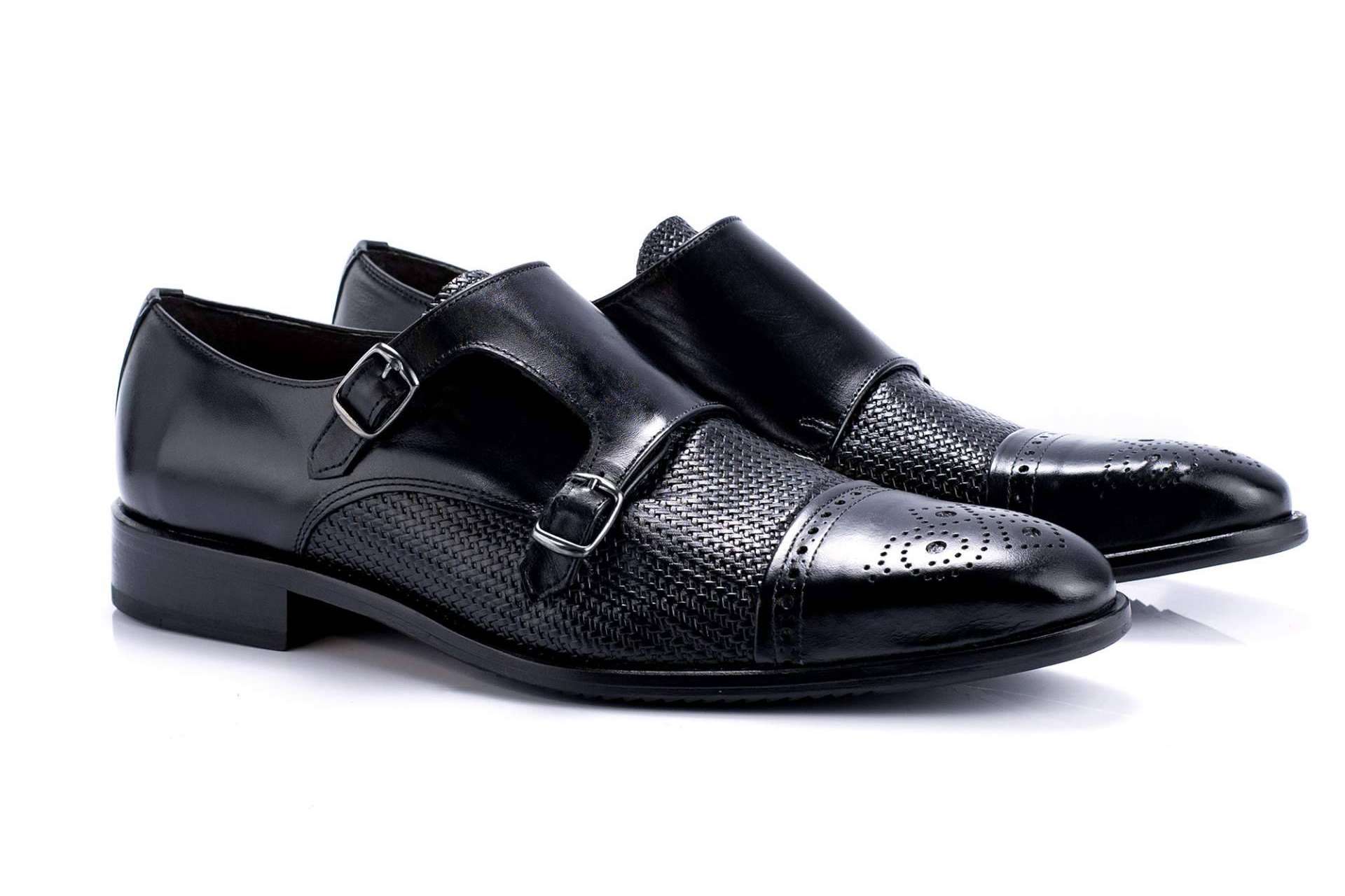 El calzado masculino con hebilla de Ortiz & Reed es tendencia