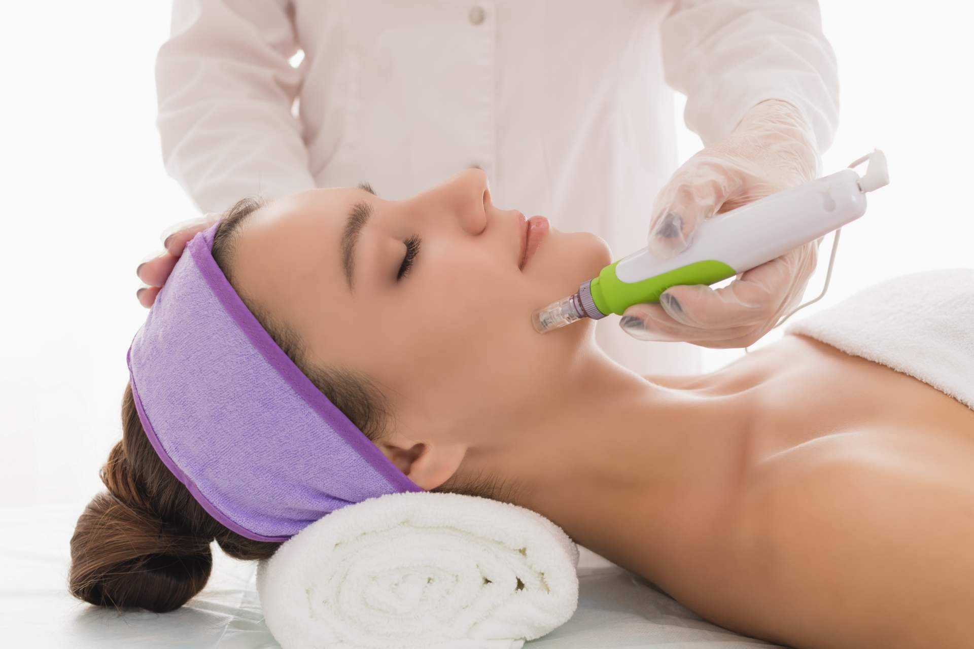 Policlínica ICD dispone de un tratamiento de mesoterapia BIO para rejuvenecer la piel y activar su regeneración