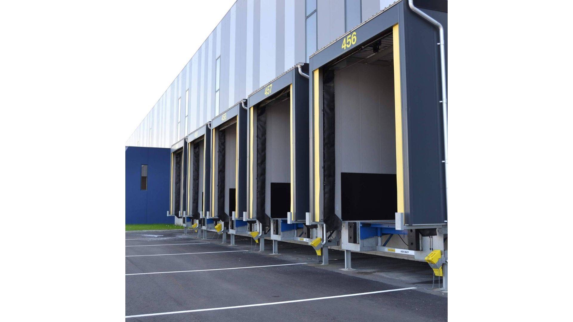 Cómo ayudan las puertas automáticas a la eficiencia energética