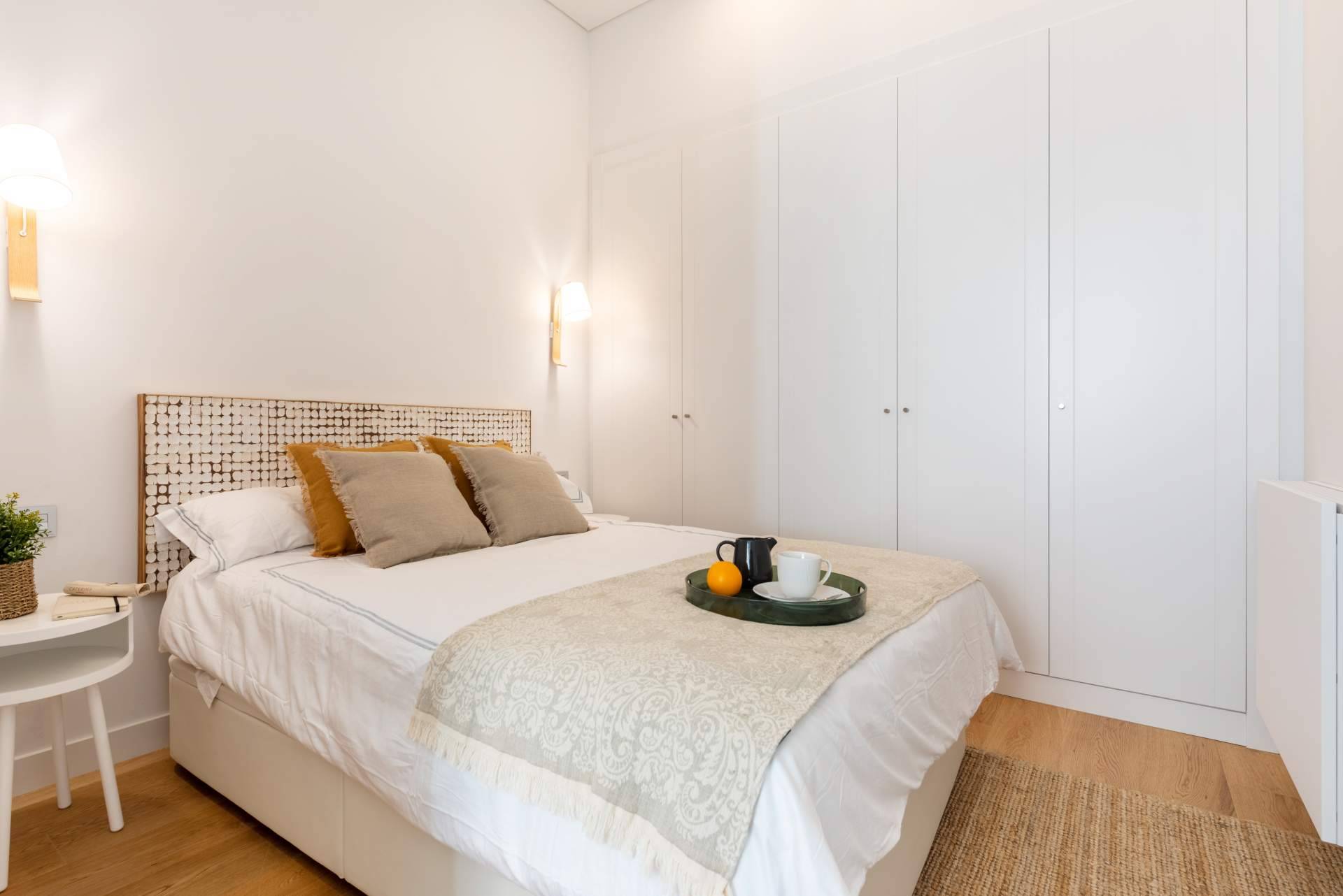 ¿Por qué alojarse en un apartamento y no en un hotel?, por la empresa Caterina Property Management
