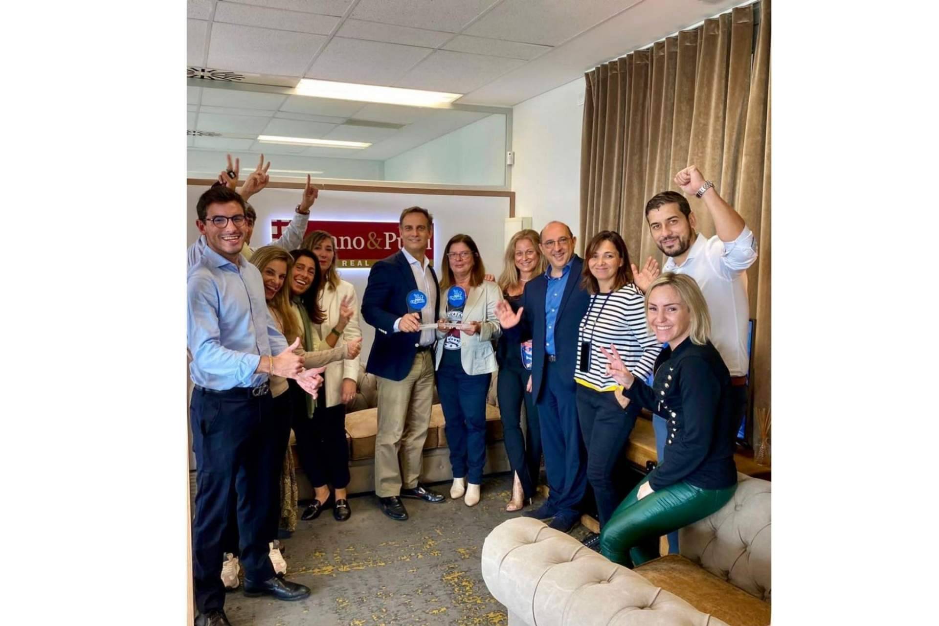 Cano & Pujol Prime Real Estate y sus dos galardones triunfan en la convención anual Notegés