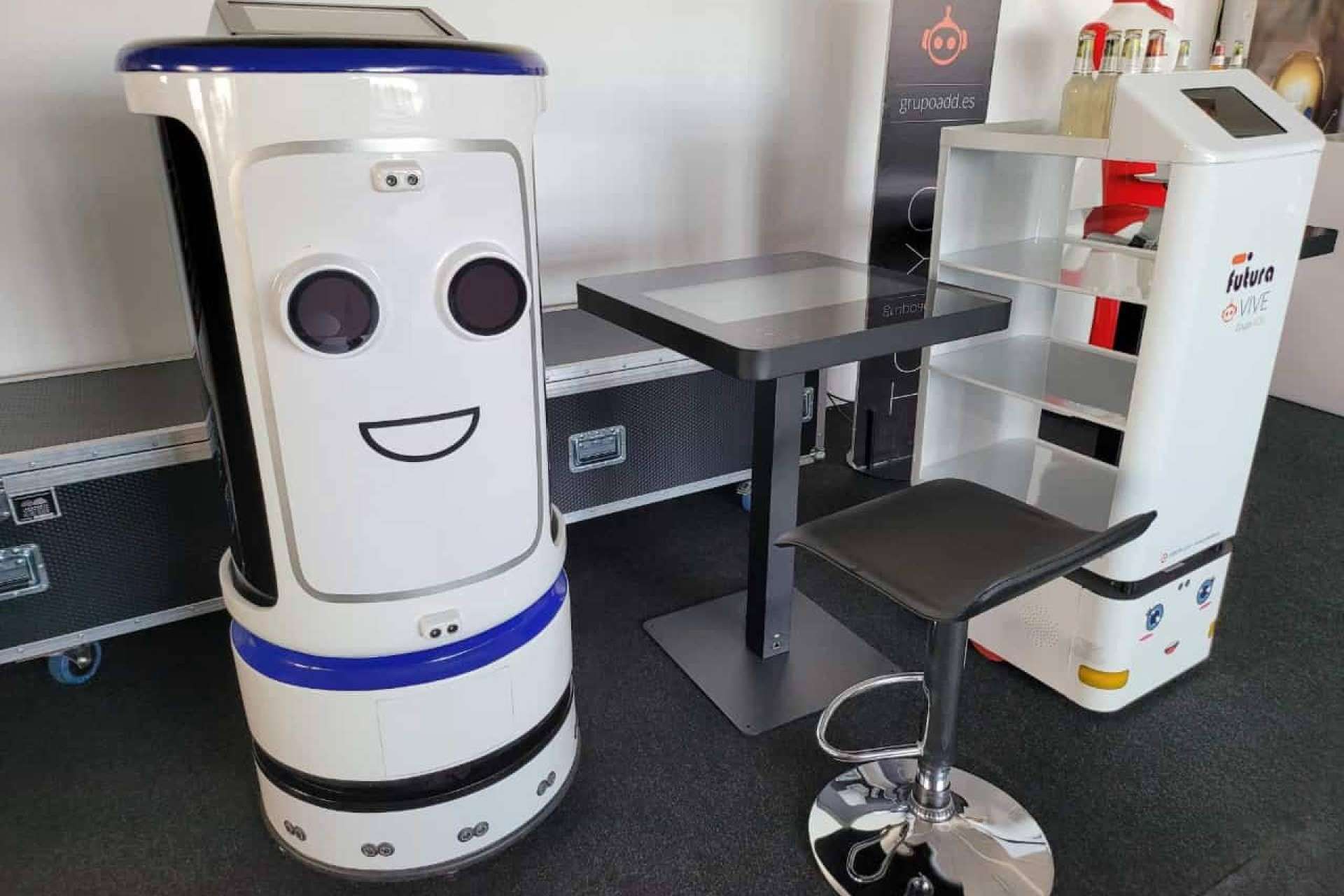 El robot camarero para hoteles y restaurantes de Futura Vive