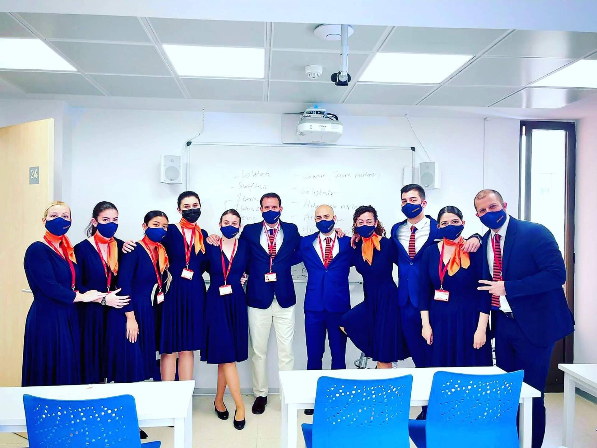 El curso de azafata de vuelo de Bravo19 en toda España